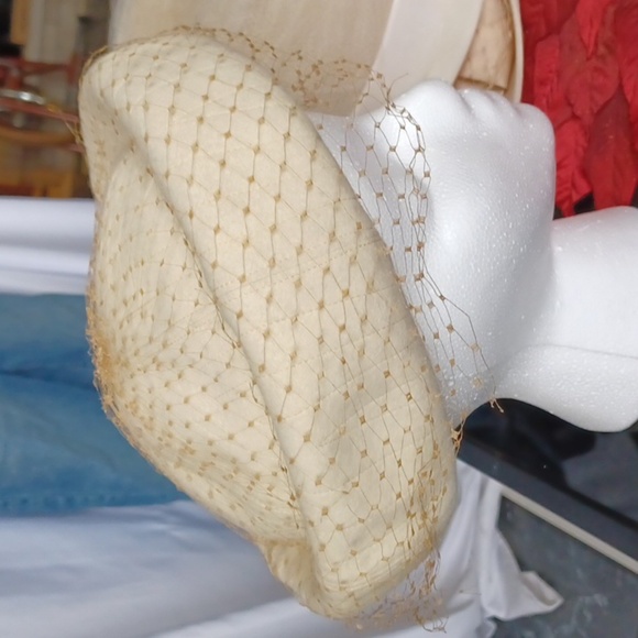 Vintage I. Magnin Felt & netting Hat - Picture 2 of 8